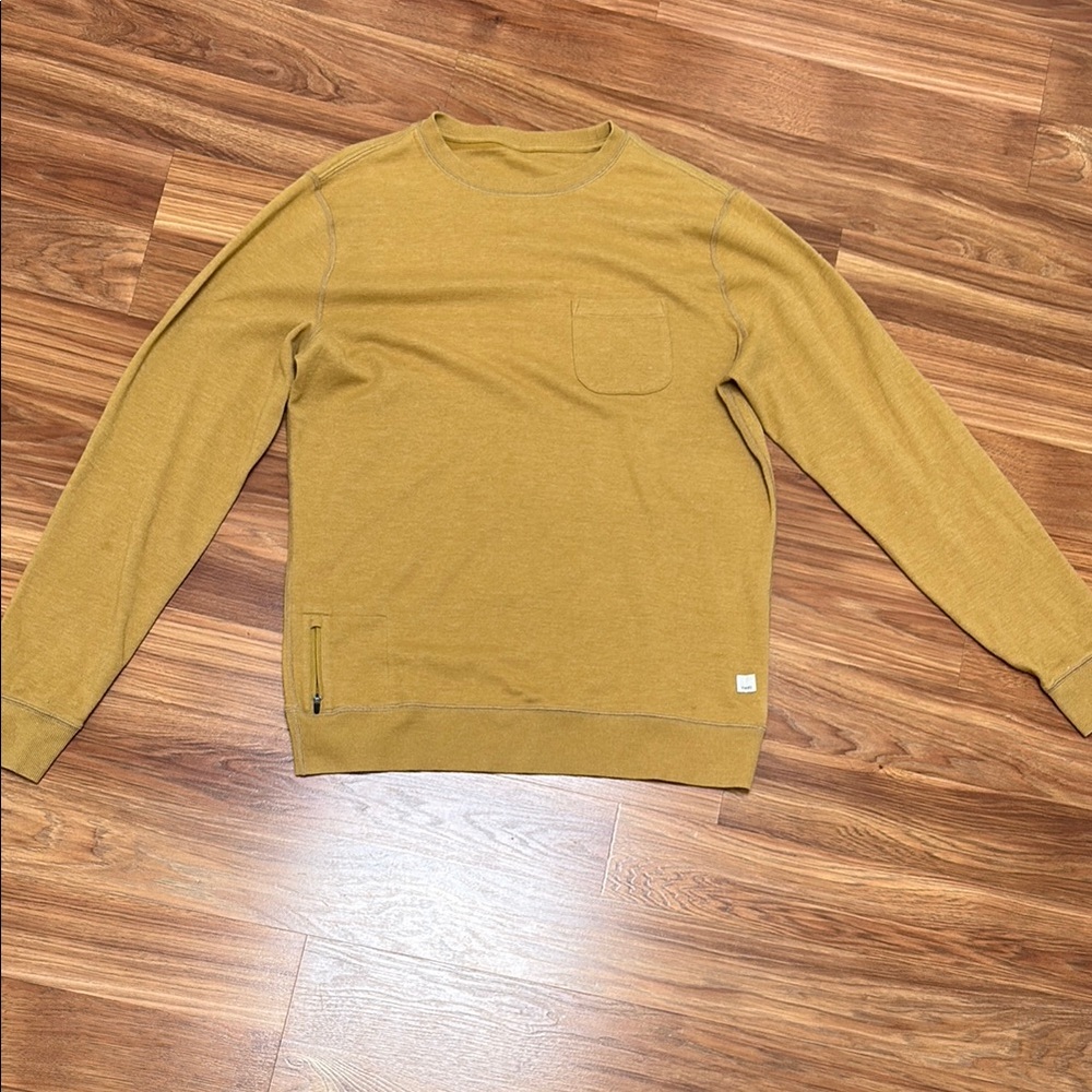Vuori Men's Golden Crewneck Sweater